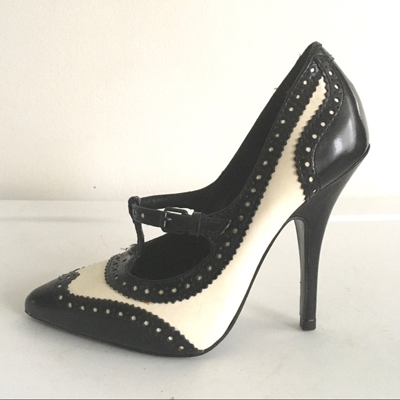 (SOLD) TORY BURCH Oxford Everly Spectator Pumps 7 - Picture 12 of 16